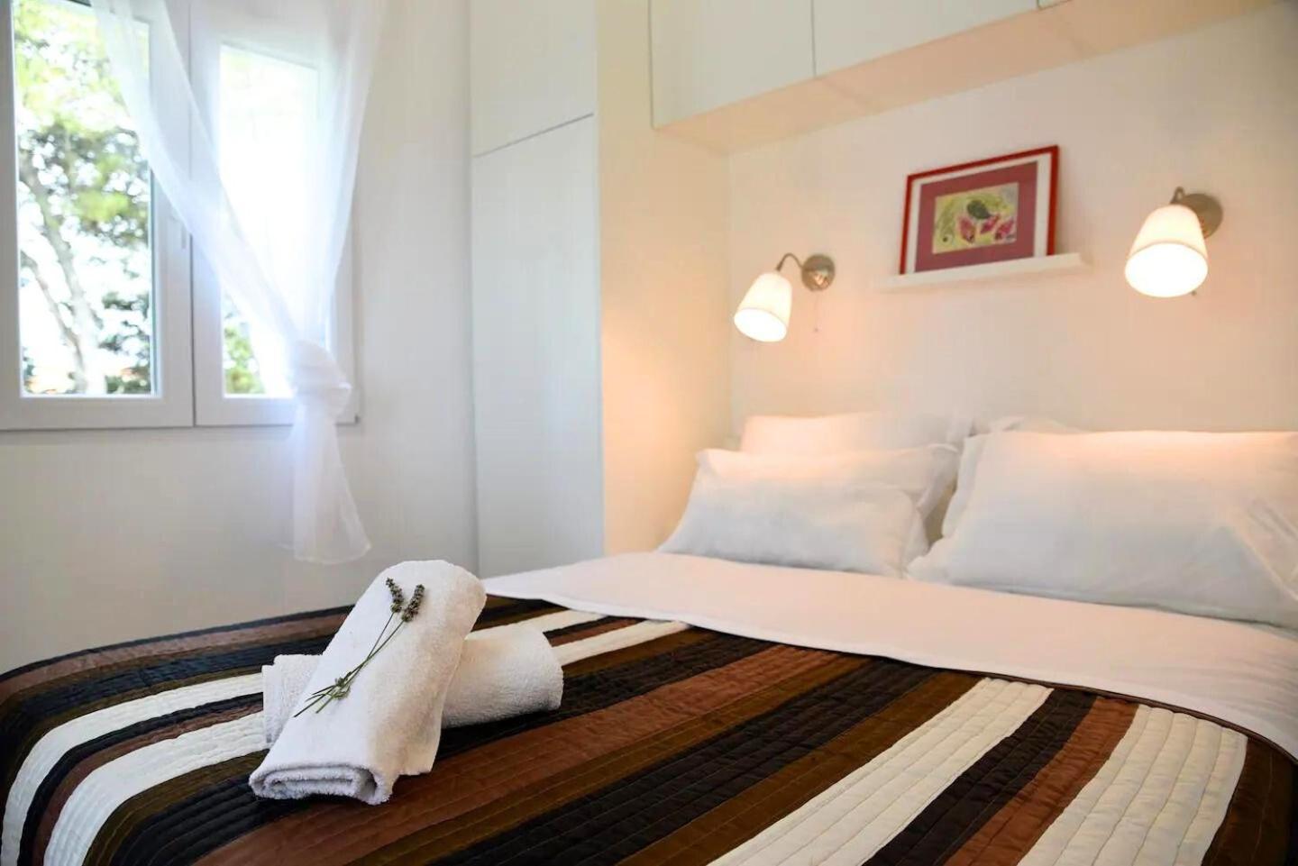 Lili Sunset Apartment Stari Grad  Luaran gambar